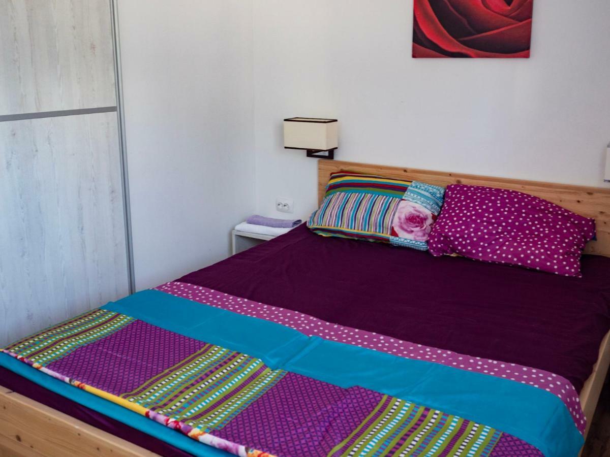Appartement Luciana à Povljana Extérieur photo