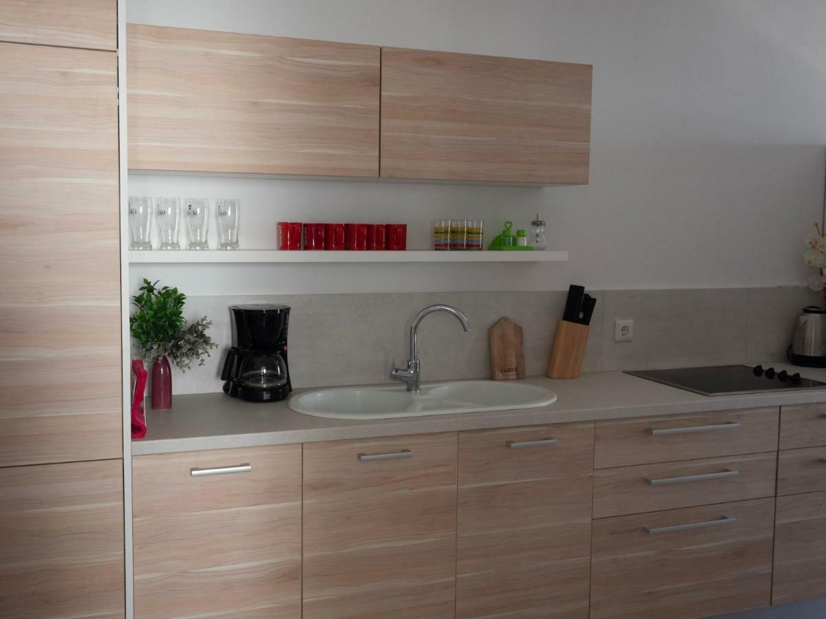 Appartement Luciana à Povljana Extérieur photo