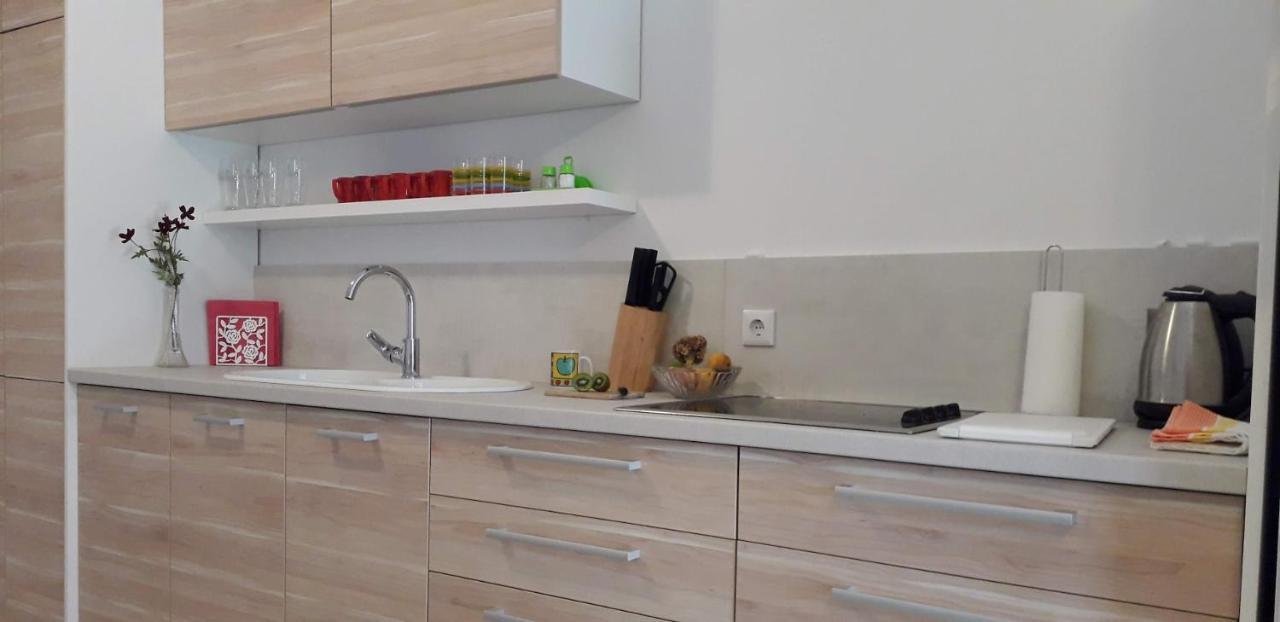 Appartement Luciana à Povljana Extérieur photo